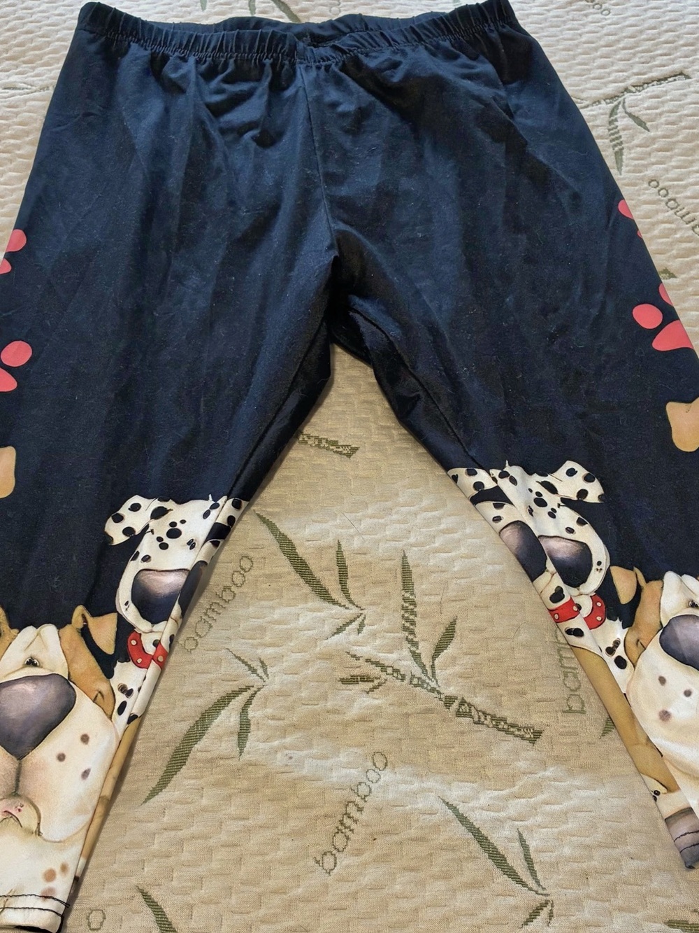 Women’s Black Leggings w/Dog Paws and Faces.